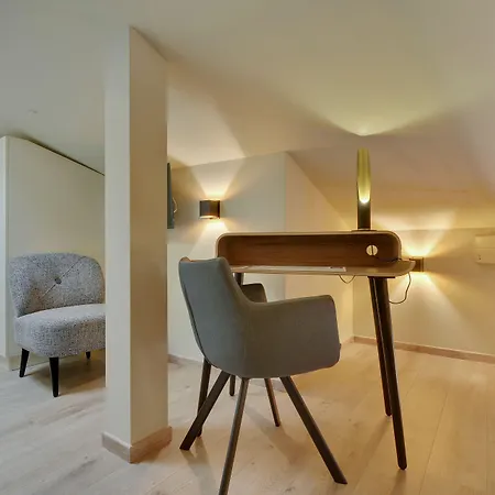 Aparthotel Erizio - A Bucolic And Urban Break 4*