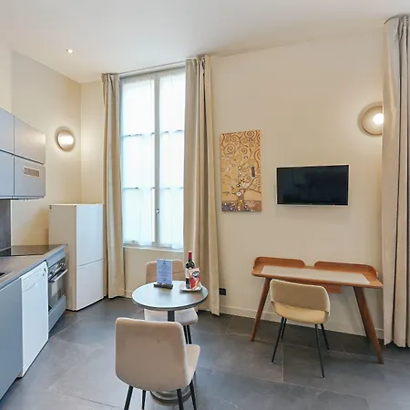 Hotel apartamentowy Erizio - A Bucolic And Urban Break 3*