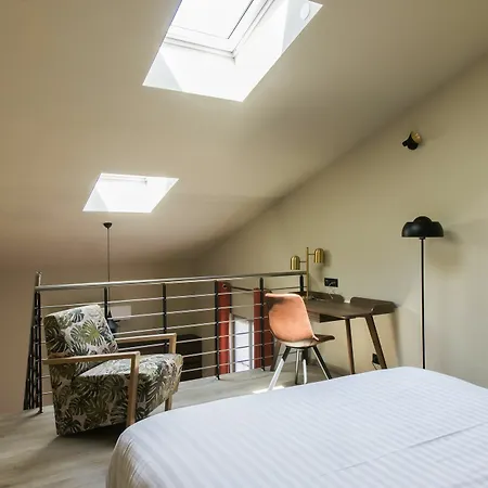 Aparthotel Erizio - A Bucolic And Urban Break