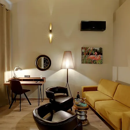 Ξενοδοχείο με διαμερίσματα Erizio - A Bucolic And Urban Break