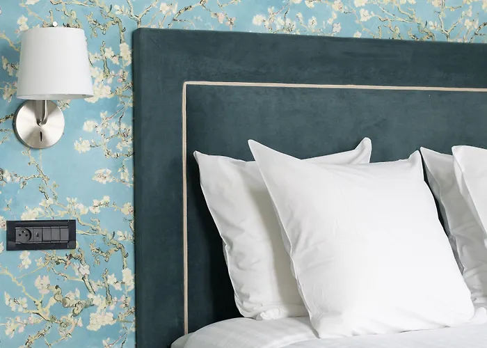 Erizio - A Bucolic And Urban Break Apartahotel 4*