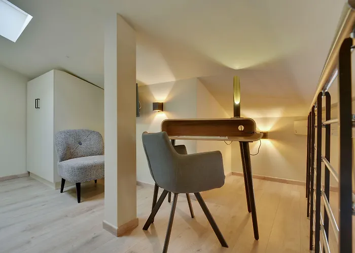 Aparthotel Erizio - A Bucolic&urban Break 4*