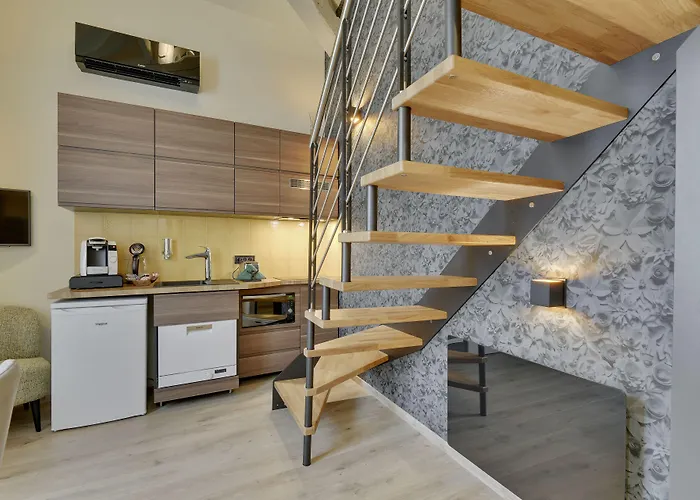 Aparthotel Erizio - A Bucolic&urban Break 4*