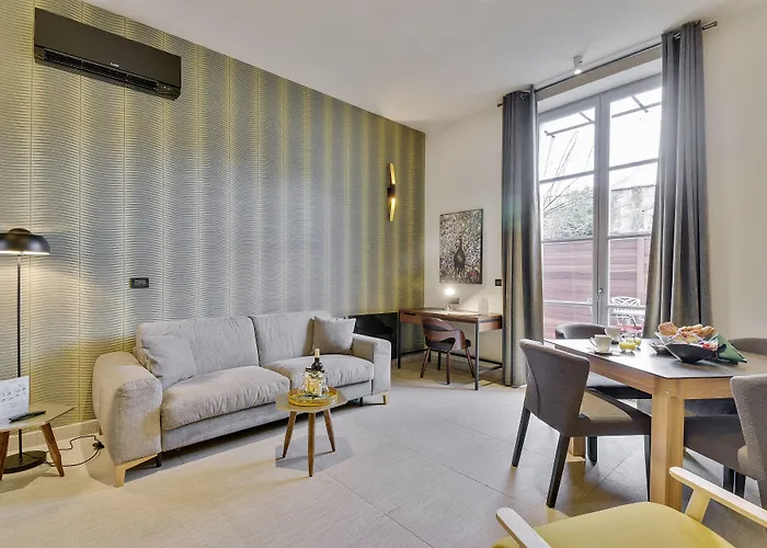 Aparthotel Erizio - A Bucolic&urban Break 4*